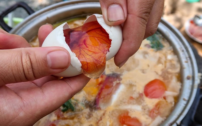 What are the benefits of eating balut?